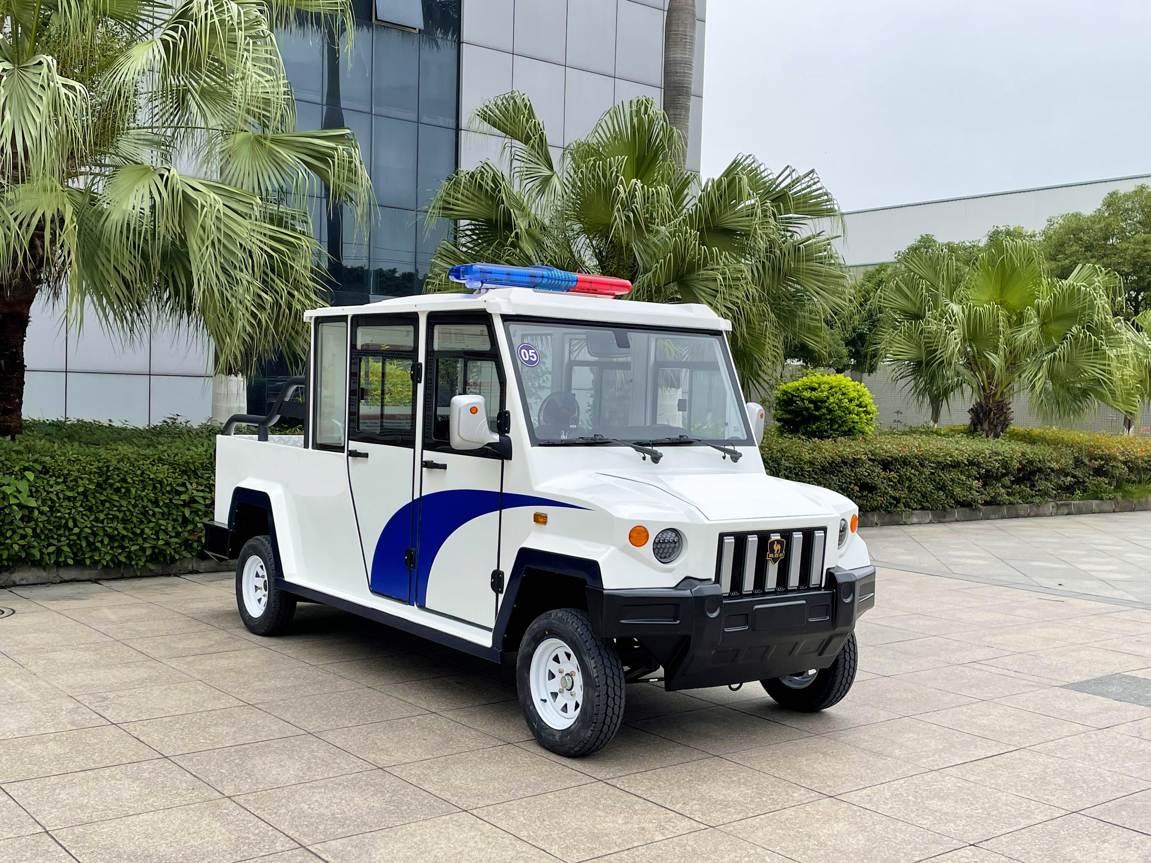 五座皮卡電動巡邏車