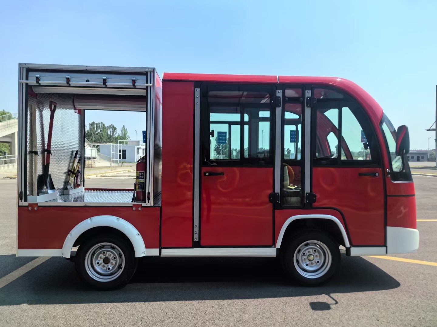 封閉式電動消防巡邏車
