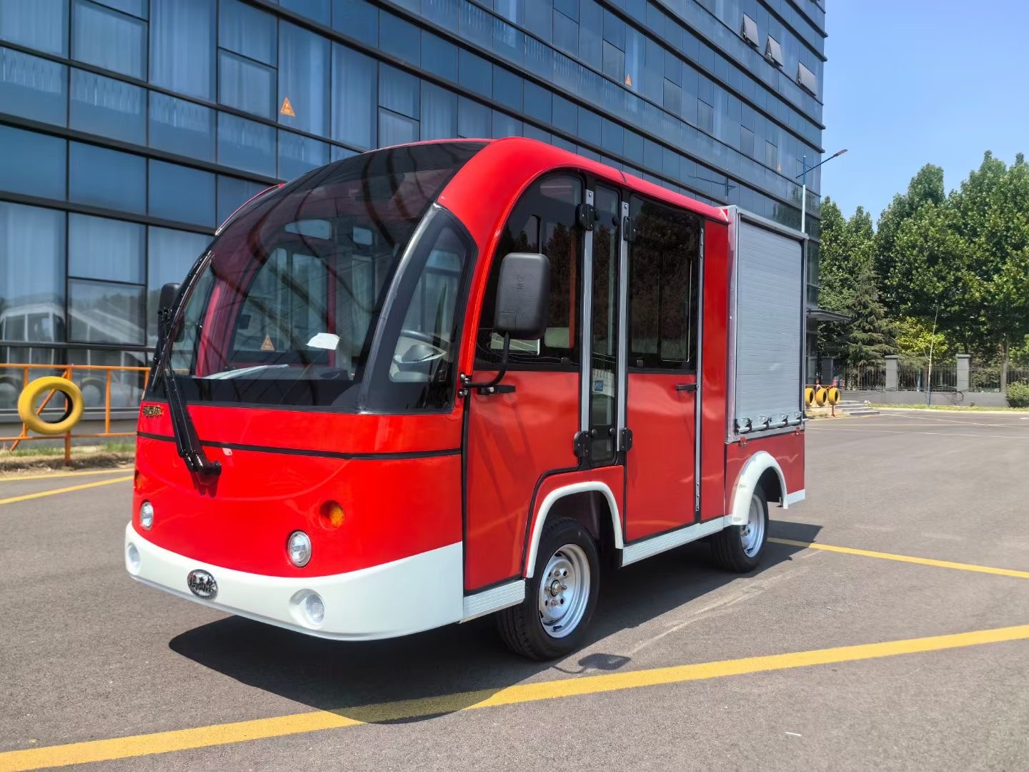 封閉式電動消防巡邏車