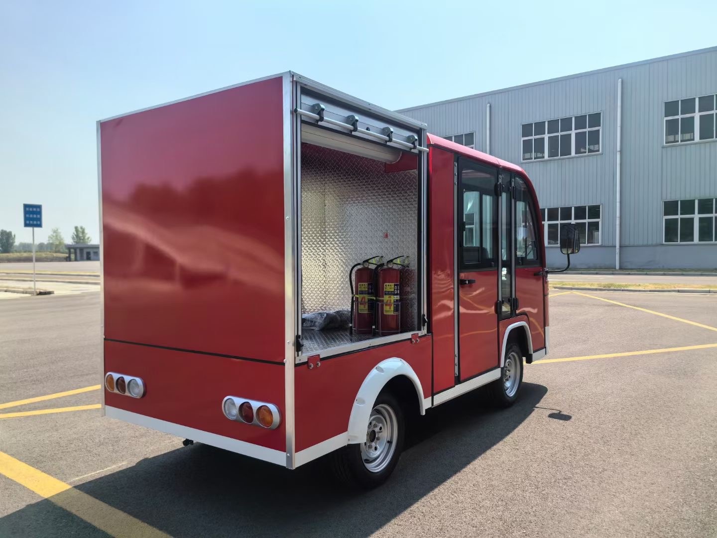 封閉式電動消防巡邏車